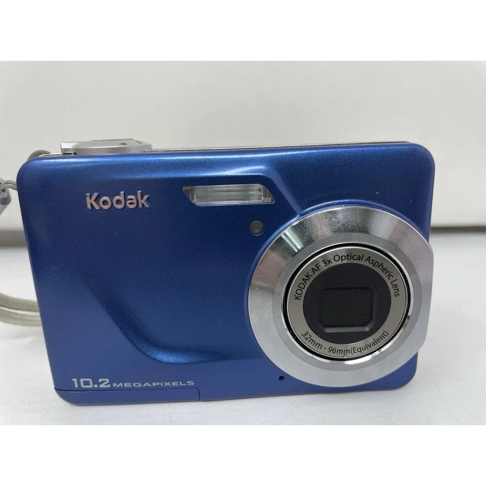 Vintage T2K Blue KODAK EASY SHARE Digital Camera 10.2 MEGAPIXELS KKL-C180(B)